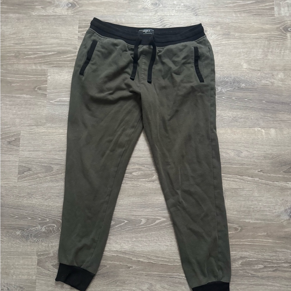 Forever 21 Men's Green Joggers with Black Accents